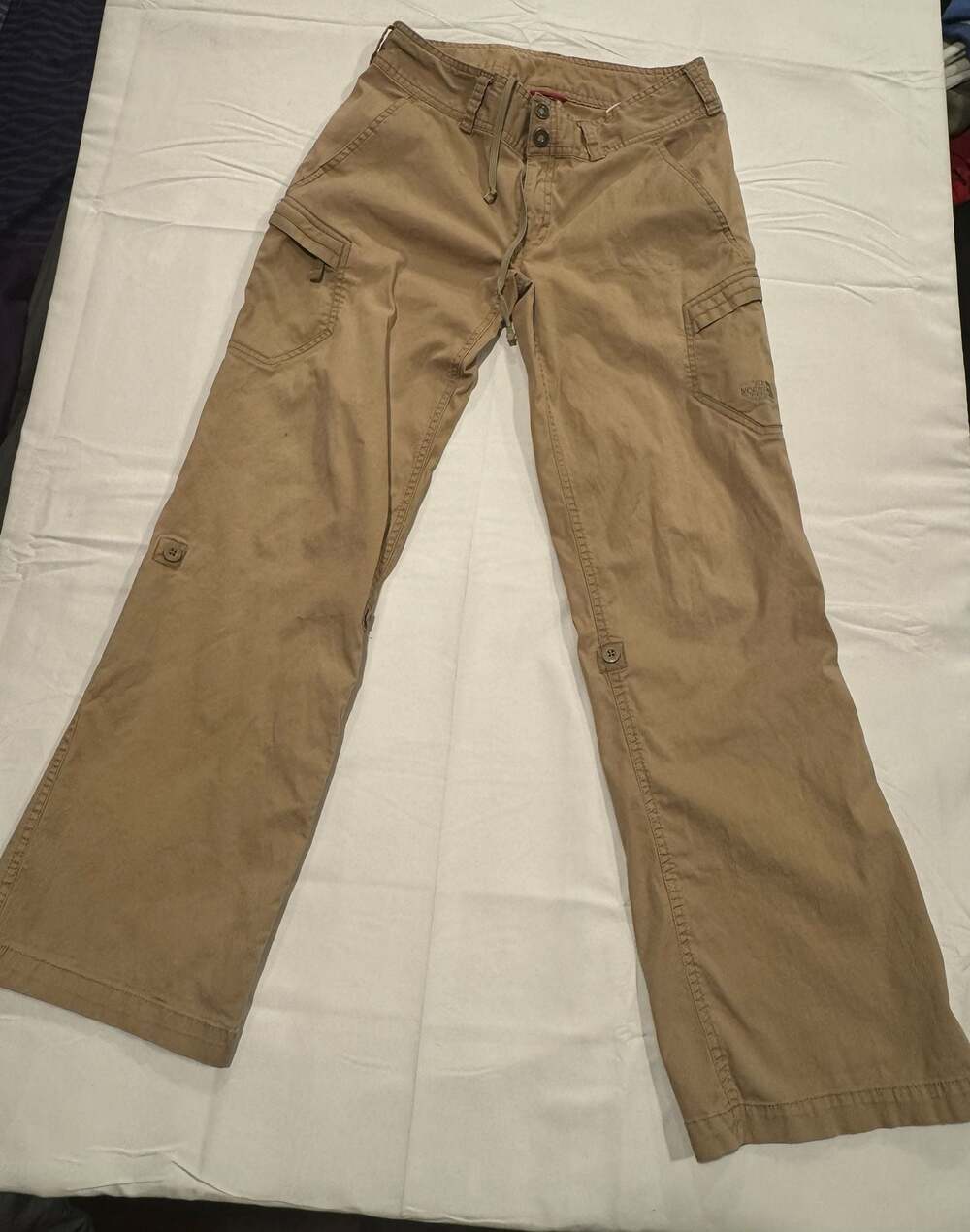 The North Face Women's Tan Casual Cargo Hiking Pants